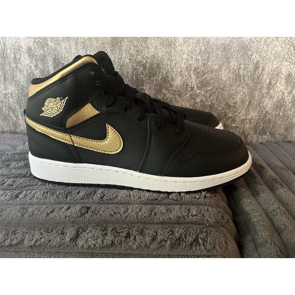 Nike Air Jordan 1 Mid GS 6.5Y Womens 8 Black Metallic Gold DQ8423-071 NEW